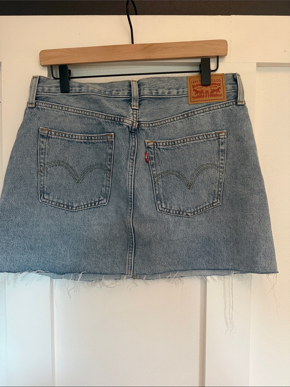 Levi’s ICON Light Blue Denim Mini Skirt - Picture 3 of 3